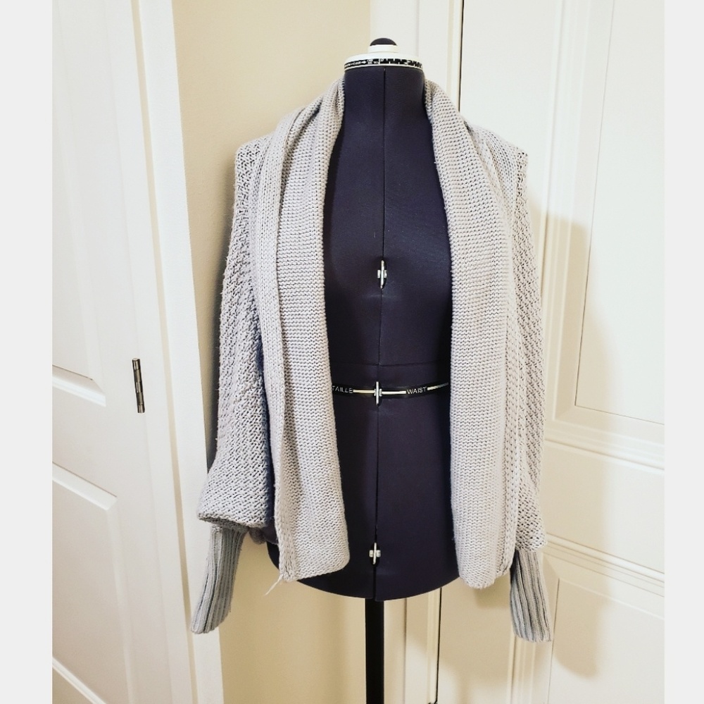 Univeral Thread Reversible Shawl/Cardigan